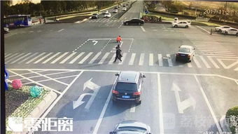 江苏交警公布奇葩案例 这些“神操作”竟是在破坏交通设施